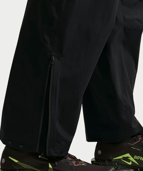 ACG(エィシージー)の「ナイキ ACG "Morpho" Storm-FIT ADV レイン パンツ / Nike ACG "Morpho" Storm-FIT ADV Rain Pants IF0910-010 Black(その他パンツ・メンズ・ブラック・XL/L/2XL/S/M)」の4枚目の写真