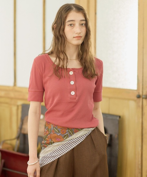 GEORGE'S（ジョージズ）の「ピグメントリブヘンリーＴシャツ（Tシャツ/カットソー・レディース・レッド/ブラウン/キナリ・FREE）」の13枚目の写真