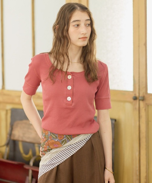 GEORGE'S（ジョージズ）の「ピグメントリブヘンリーＴシャツ（Tシャツ/カットソー・レディース・レッド/ブラウン/キナリ・FREE）」の14枚目の写真