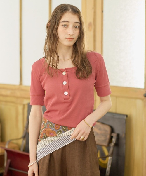 GEORGE'S（ジョージズ）の「ピグメントリブヘンリーＴシャツ（Tシャツ/カットソー・レディース・レッド/ブラウン/キナリ・FREE）」の12枚目の写真