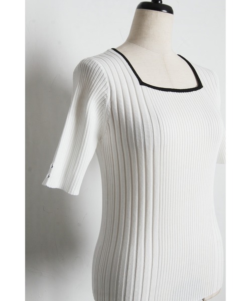 tocco closet(トッコ クローゼット)の「【ZOZO限定】接触冷感スクエアネック配色リブニットトップス(Tシャツ/カットソー・レディース・ネイビー/オフホワイト/ピンク・M)」の10枚目の写真
