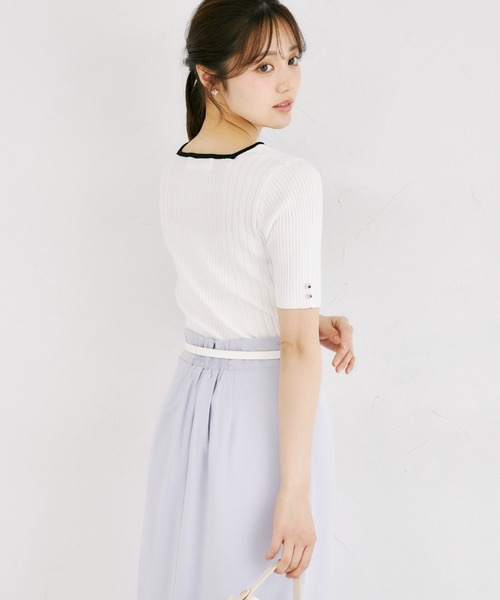 tocco closet(トッコ クローゼット)の「【ZOZO限定】接触冷感スクエアネック配色リブニットトップス(Tシャツ/カットソー・レディース・ネイビー/オフホワイト/ピンク・M)」の18枚目の写真