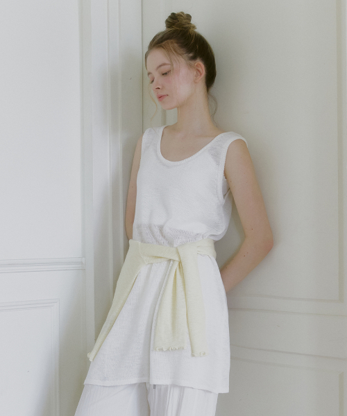 MICANE（ミケーネ）の「ウナレイヤードニットドレス（ワンピース・レディース・レッド/アイボリー・SMALL/MEDIUM/LARGE/X-LARGE）」の4枚目の写真