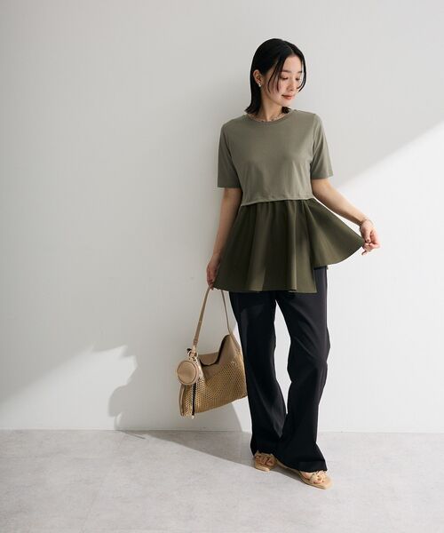 Green Parks(グリーンパークス)の「異素材ドッキングペプラムプルオーバー(Tシャツ/カットソー・レディース・ブラウン/ホワイト/カーキ・FREE)」の11枚目の写真