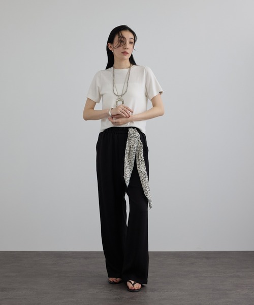 SALON adam et rope'（サロン アダム エ ロペ）の「リバティスカーフ（バンダナ/スカーフ・レディース・ブラック系その他/ブルー系その他4/グリーン系その他・FREE）」の6枚目の写真