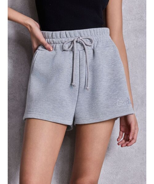 GYDA(ジェイダ)の「ラインストーンGYDAラメショートパンツ【セットアップ着用可能】(その他パンツ・レディース・オフホワイト・FREE)」の9枚目の写真