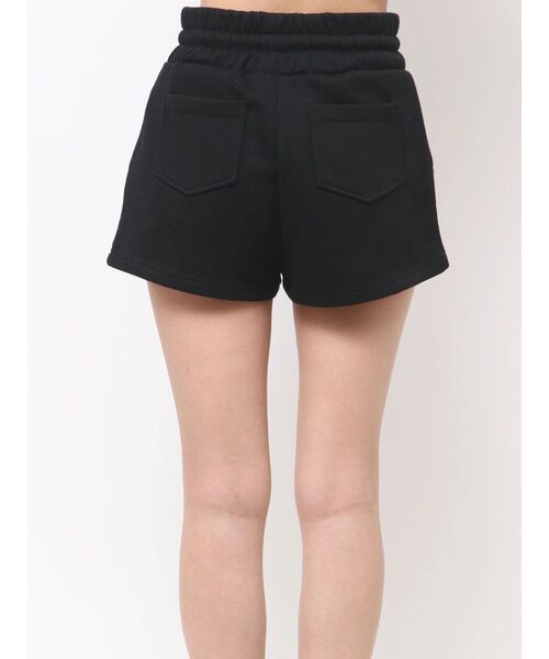 GYDA(ジェイダ)の「ラインストーンGYDAラメショートパンツ【セットアップ着用可能】(その他パンツ・レディース・オフホワイト・FREE)」の2枚目の写真