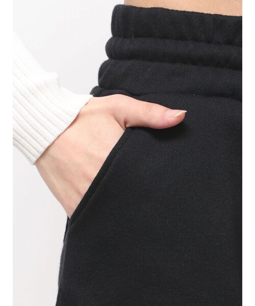 GYDA(ジェイダ)の「ラインストーンGYDAラメショートパンツ【セットアップ着用可能】(その他パンツ・レディース・オフホワイト/グレー/ブラック・FREE)」の12枚目の写真
