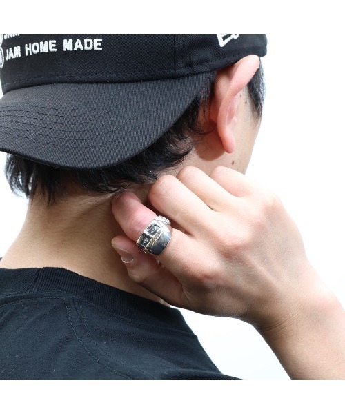 JAM HOME MADE(ジャムホームメイド)の「PUNK DRUNKERS × JAM HOME MADE あいつフェイスリング ハーフ SV925(リング・メンズ・シルバー・#21/#19/#17/#15/#13)」の6枚目の写真