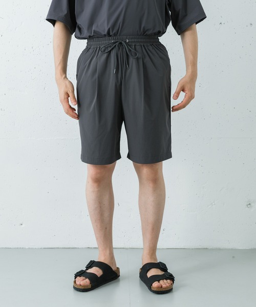 URBAN RESEARCH(アーバンリサーチ)の「『UR TECH MoLight』PACKABLE SHORTS(その他パンツ・メンズ・チャコールグレー/ブラック・MEDIUM/LARGE)」の5枚目の写真