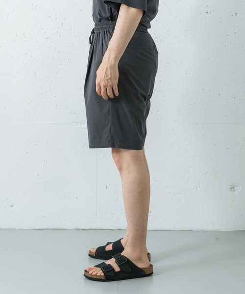 URBAN RESEARCH(アーバンリサーチ)の「『UR TECH MoLight』PACKABLE SHORTS(その他パンツ・メンズ・チャコールグレー/ブラック・MEDIUM/LARGE)」の6枚目の写真