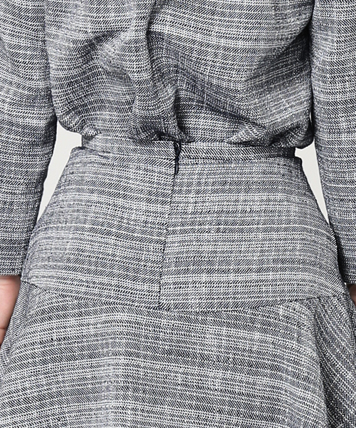 LIMITLESS LUXURY（リミットレスラグジュアリー）の「ツイードスカート◆（スカート・レディース・ホワイト/ネイビー/サックスブルー・36/38）」の20枚目の写真