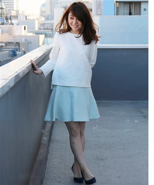 LIMITLESS LUXURY（リミットレスラグジュアリー）の「ツイードスカート◆（スカート・レディース・ホワイト/ネイビー/サックスブルー・36/38）」の12枚目の写真