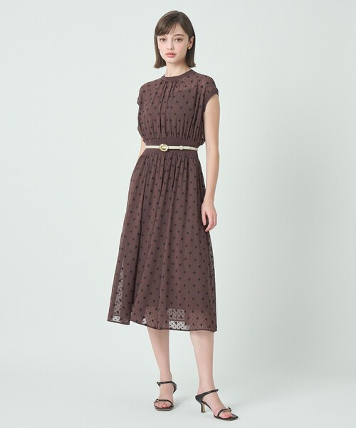 ANAYI(アナイ)の「フラワー刺繍ドットフレア ワンピース(ワンピース・レディース・ネイビー/ブラウン・36/38)」の8枚目の写真