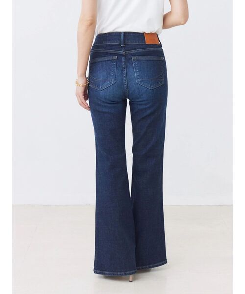 TONAL(トーナル)の「【SOMETHING】MORE FLEAR(デニムパンツ・レディース・インディゴブルー/ブラック・28inch/27inch)」の18枚目の写真