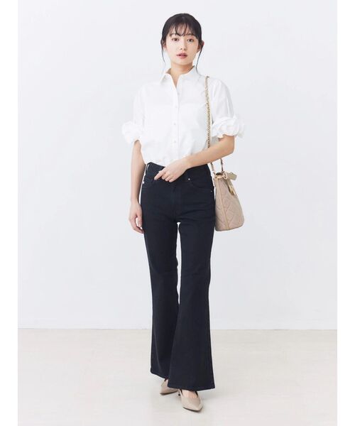 TONAL(トーナル)の「【SOMETHING】MORE FLEAR(デニムパンツ・レディース・インディゴブルー/ブラック・28inch/27inch)」の12枚目の写真