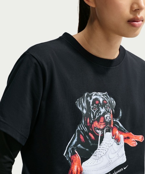 NIKE(ナイキ)の「ナイキ スポーツウェア クラシック ウィメンズ オーバーサイズド Tシャツ / Nike Sportswear Classic Women's Oversized T-Shirt IM6430-010 Black(Tシャツ/カットソー・レディース・ブラック・XL/M/S/L/XS)」の9枚目の写真