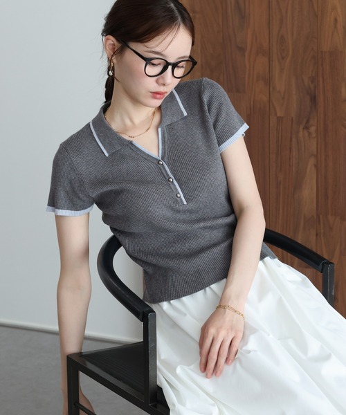 J by blue（ジェイバイブルー）の「《新色追加》バイカラースキッパーポロニット（ニット/セーター・レディース・チャコールグレー/ベージュ/ブラック/ブラウン・MEDIUM）」の13枚目の写真