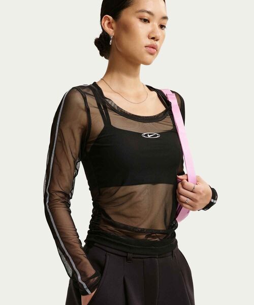 NIKE(ナイキ)の「ナイキ スポーツウェア ウィメンズ スリム ロングスリーブ シアー トップス / Nike Sportswear Women's Slim Long-Sleeve Sheer Top IM8406-010 Black(その他トップス・レディース・ブラック・XS/XL/S/M/L)」の7枚目の写真