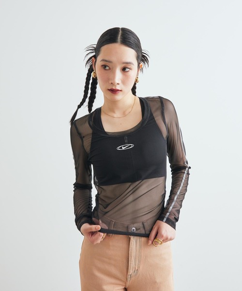 NIKE(ナイキ)の「ナイキ スポーツウェア ウィメンズ スリム ロングスリーブ シアー トップス / Nike Sportswear Women's Slim Long-Sleeve Sheer Top IM8406-010 Black(その他トップス・レディース・ブラック・XS/XL/S/M/L)」の3枚目の写真