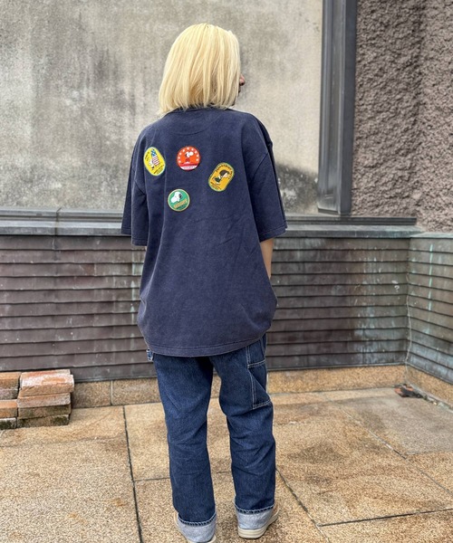 SNOOPY×OLD BETTY'S(スヌーピーカケルオールドベティーズ)の「スヌーピー【SNOOPY】Fade Wash T-Shirts(ワッペン)(Tシャツ/カットソー・レディース・ブルー/ネイビー・L/XL/M)」の6枚目の写真