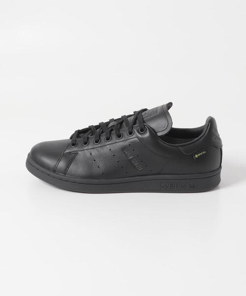 adidas(アディダス)の「adidas STAN SMITH GTX(スニーカー・メンズ・ブラック・30/29/28.5/28/27.5/27/26.5/26)」の6枚目の写真
