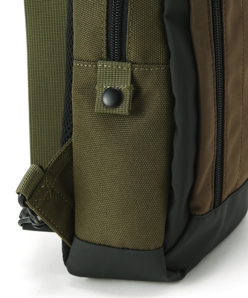 AVIREX（アヴィレックス）の「REGLESS ONE SHOULDER BAG / ワンショルダーバッグ / AVIREX / アヴィレックス（ショルダーバッグ・メンズ・ブラック/オリーブ・FREE）」の6枚目の写真