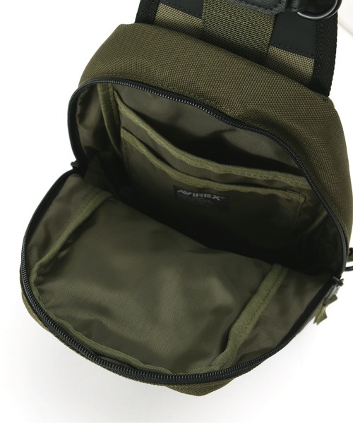 AVIREX（アヴィレックス）の「REGLESS ONE SHOULDER BAG / ワンショルダーバッグ / AVIREX / アヴィレックス（ショルダーバッグ・メンズ・ブラック/オリーブ・FREE）」の14枚目の写真