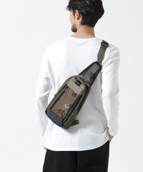 AVIREX（アヴィレックス）の「REGLESS ONE SHOULDER BAG / ワンショルダーバッグ / AVIREX / アヴィレックス（ショルダーバッグ・メンズ・ブラック/オリーブ・FREE）」の15枚目の写真