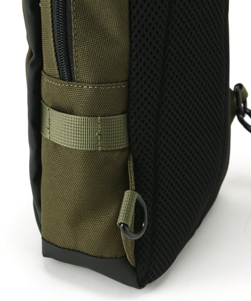 AVIREX（アヴィレックス）の「REGLESS ONE SHOULDER BAG / ワンショルダーバッグ / AVIREX / アヴィレックス（ショルダーバッグ・メンズ・ブラック/オリーブ・FREE）」の13枚目の写真