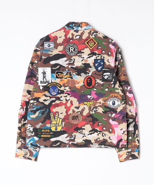 A BATHING APE(アベイシングエイプ)の「HYBRID CAMO MULTI BADGE JACKET(ミリタリージャケット・メンズ・マルチ/オリーブ・MEDIUM/LARGE)」の4枚目の写真