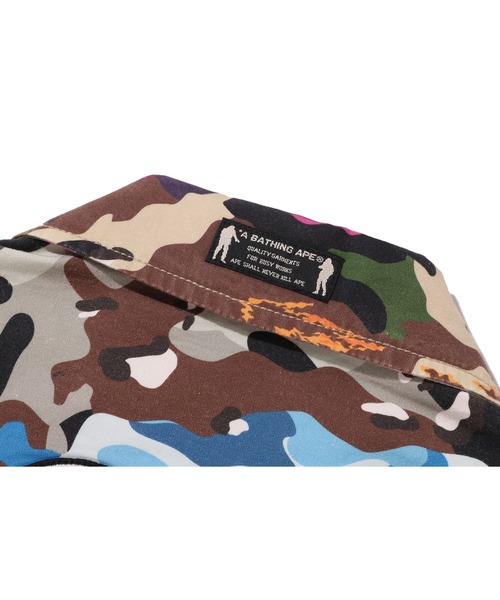 A BATHING APE(アベイシングエイプ)の「HYBRID CAMO MULTI BADGE JACKET(ミリタリージャケット・メンズ・マルチ/オリーブ・MEDIUM/LARGE)」の3枚目の写真