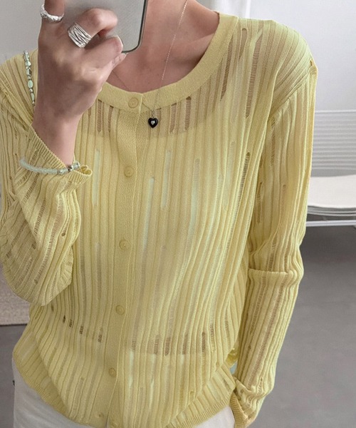 DAY CLOSET（デイ クローゼット）の「【上品見えする繊細ダメージ加工/2WAYボタン】軽く羽織れる。長袖 透かし編み サマー リブ ニット シアーカーディガン レディース/冷房対策（カーディガン/ボレロ・レディース・グレー/アイボリー/ベージュ/ライトブルー/ライム/ブラック・FREE）」の18枚目の写真