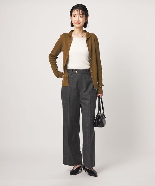 green label relaxing(グリーンレーベルリラクシング)の「<1_OF MINE>2WAYネック ニット カーディガン マシンウォッシャブル(カーディガン/ボレロ・レディース・オリーブ/ブラック/ホワイト・FREE)」の8枚目の写真