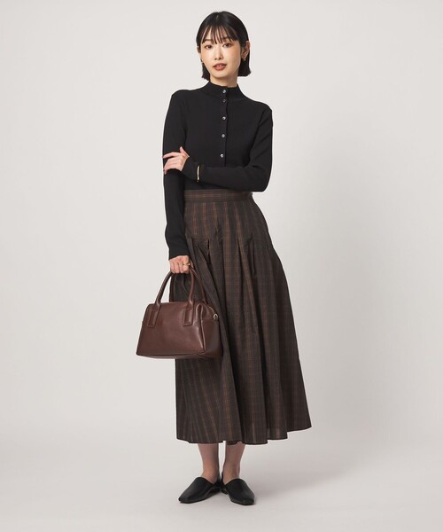 green label relaxing(グリーンレーベルリラクシング)の「<1_OF MINE>2WAYネック ニット カーディガン マシンウォッシャブル(カーディガン/ボレロ・レディース・オリーブ/ブラック/ホワイト・FREE)」の17枚目の写真