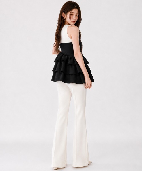 by LEGNA(バイレグナ)の「フリルビスチェ(チューブトップ・レディース・アイボリー/ブラック・MEDIUM/LARGE/SMALL)」の7枚目の写真