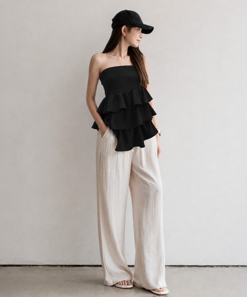 by LEGNA(バイレグナ)の「フリルビスチェ(チューブトップ・レディース・アイボリー/ブラック・MEDIUM/LARGE/SMALL)」の10枚目の写真