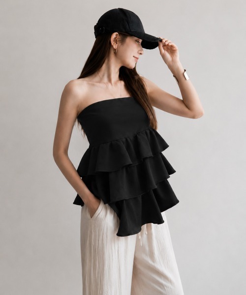 by LEGNA(バイレグナ)の「フリルビスチェ(チューブトップ・レディース・アイボリー/ブラック・MEDIUM/LARGE/SMALL)」の16枚目の写真