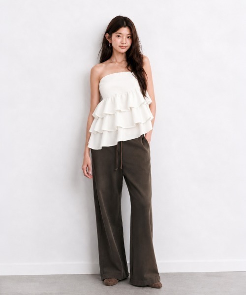 by LEGNA(バイレグナ)の「フリルビスチェ(チューブトップ・レディース・アイボリー/ブラック・MEDIUM/LARGE/SMALL)」の18枚目の写真