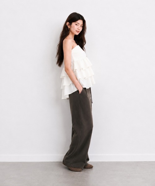 by LEGNA(バイレグナ)の「フリルビスチェ(チューブトップ・レディース・アイボリー/ブラック・MEDIUM/LARGE/SMALL)」の22枚目の写真