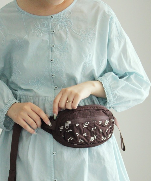 Samansa Mos2(サマンサ モスモス)の「《ZOZO限定》花刺繍/ロゴ付ウエストポーチ(ボディバッグ/ウエストポーチ・レディース・ベージュ/ブラック/ボルドー/ブラウン・F)」の21枚目の写真