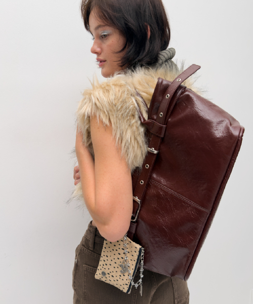 YEOMIMの「belted boat bag (crack burgundy)(ショルダーバッグ・レディース・その他・FREE)」の3枚目の写真