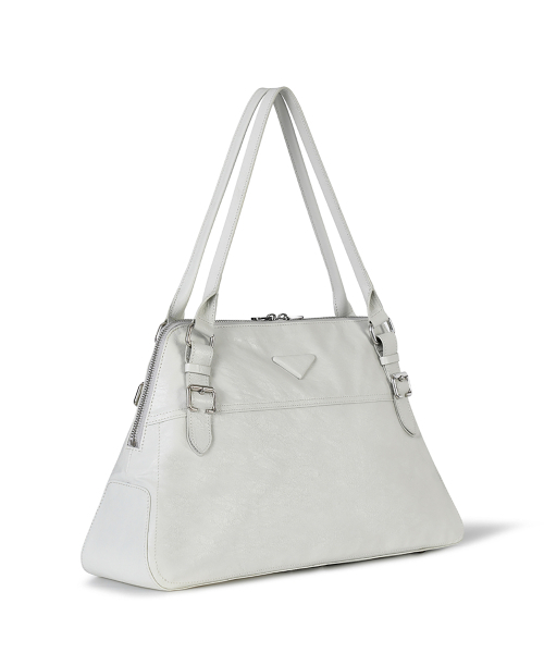 FENNEC（フェネック）の「SOTY BOWLING BAG - ASH WHITE（ショルダーバッグ・レディース・その他・FREE）」の3枚目の写真