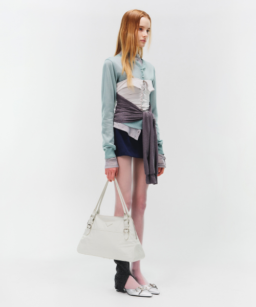 FENNEC（フェネック）の「SOTY BOWLING BAG - ASH WHITE（ショルダーバッグ・レディース・その他・FREE）」の10枚目の写真
