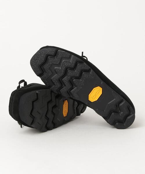 Clarks（クラークス）の「CLARKS/クラークス WALLABEE GTX ワラビーゴアテックス　レディース（モカシン/デッキシューズ・レディース・ブラック/ブラック系その他・5.5/4.5/5）」の4枚目の写真