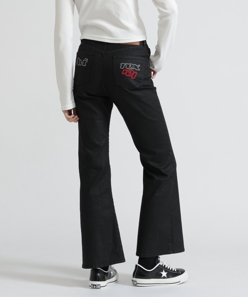 AVIREX(アヴィレックス)の「GOALERS DENIM FLARE PANTS(デニムパンツ・レディース・インディゴブルー/ブラック・S/M)」の1枚目の写真