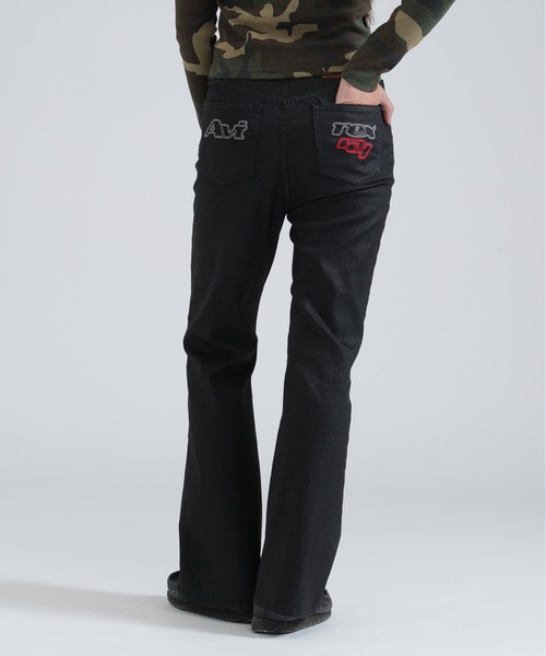 AVIREX(アヴィレックス)の「GOALERS DENIM FLARE PANTS(デニムパンツ・レディース・インディゴブルー/ブラック・S/M)」の18枚目の写真
