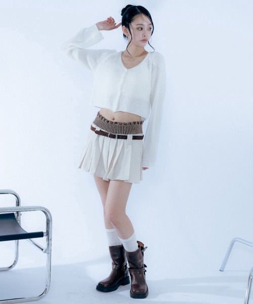 Haze Reverie(ヘイズレヴァリー)の「刺繍クロップド丈カーディガン(カーディガン/ボレロ・レディース・アイボリー/ライトブルー/ピンク/ネイビー/レッド・FREE)」の12枚目の写真