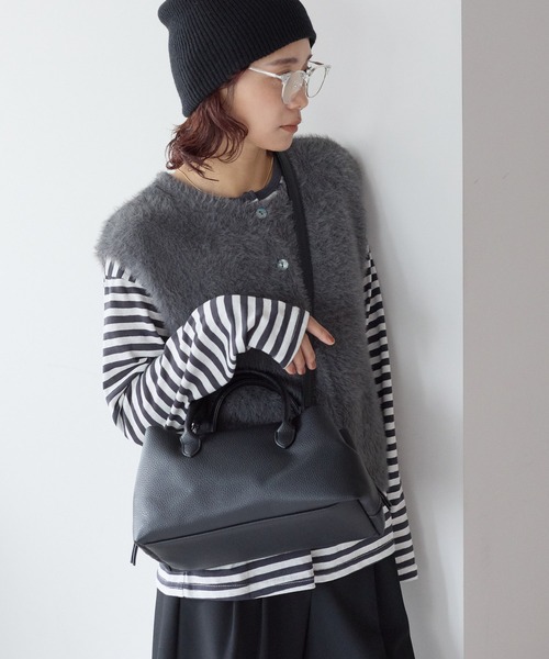 gossara（ゴサラ）の「【gossara 便利な2WAY仕様】タッセル付きZIP 2WAYバッグ（ショルダーバッグ・レディース・ブラック/ブラウン・FREE）」の10枚目の写真