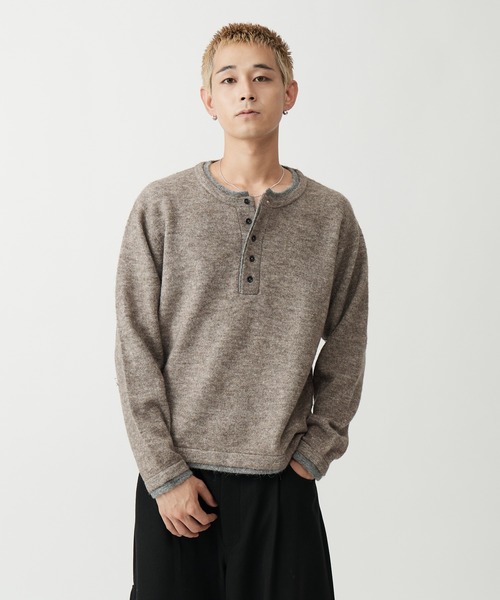 SINSS(シンス)の「Wool blend layered henley knit / ウールブレンドレイヤードヘンリーニット(ニット/セーター・メンズ・グリーン/ネイビー/ベージュ/チャコール・MEDIUM/X-SMALL/LARGE/SMALL)」の15枚目の写真